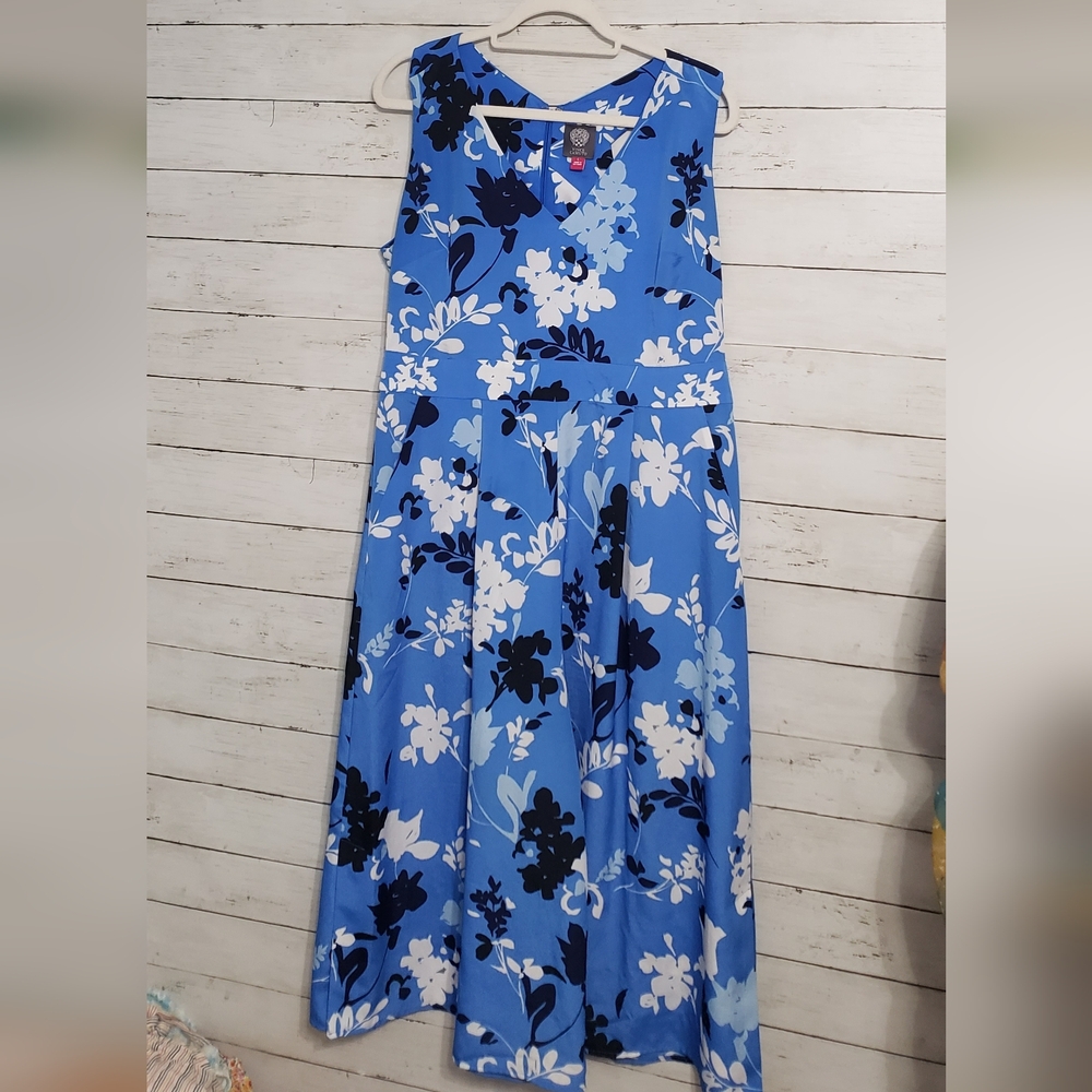 Vince Camuto Royal Blue With Black White Floral Romper Large Racer Like Back